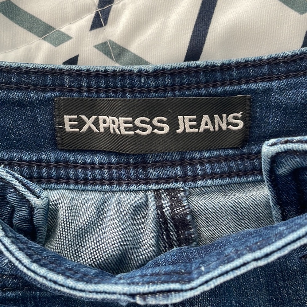 High Rise pull on denim shorts - Picture 4 of 5